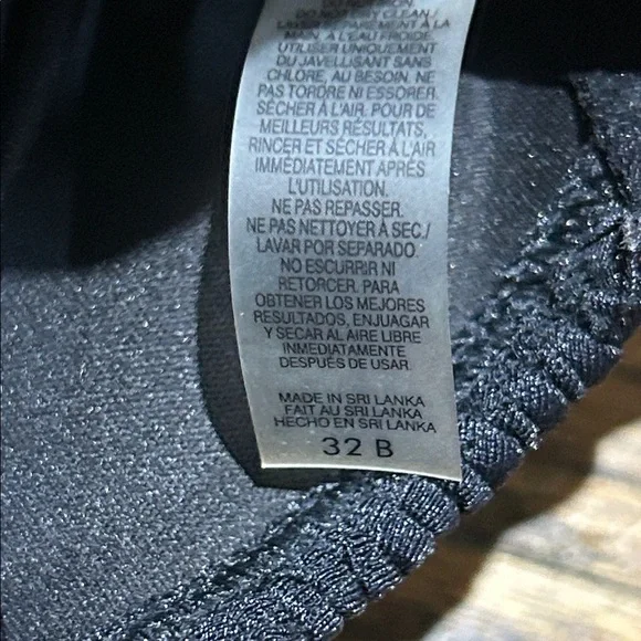 Victoria's Secret Bombshell (add 2 cup sizes) Push-Up Bikini Top - Picture 3 of 4